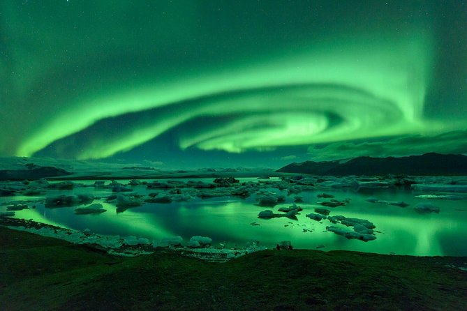 Northern Lights Guided Bus Tour from Reykjavik - The Experience for Photo Enthusiasts