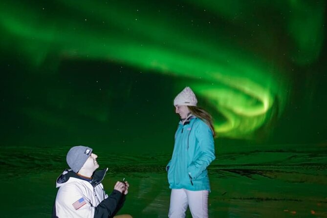 Northern Lights Guided Tour With Professional Photos - Key Points