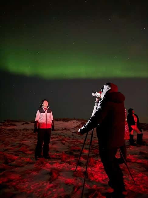 Northern Lights & Hot Choco: Private 4x4 Tour from Reykjavik - Warmth and Comfort with Hot Chocolate and Icelandic Pastries