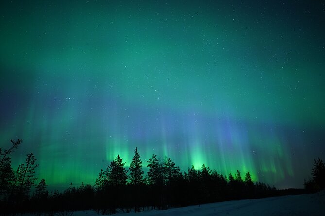 Northern Lights Hunting Photography in Rovaniemi Finland -