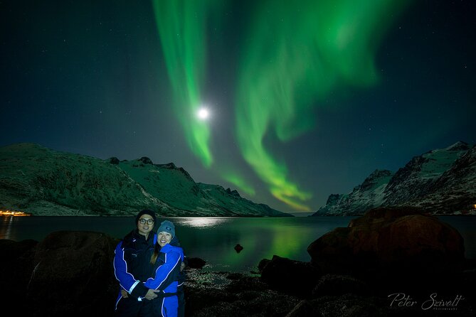 Northern Lights Minibus Chase - Discover Tromso’s Premier Northern Lights Chase with Arctic Explorers