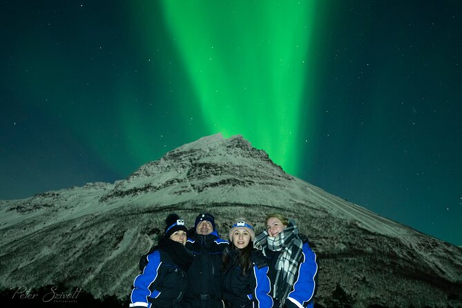 Northern Lights Minibus Chase - What Makes the Aurora Portraits Special