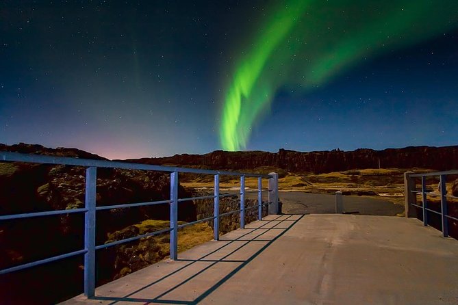 Northern Lights Small-Group Tour From Reykjavik with Hot Drink - The Scenic Drive from Reykjavik to Darker Countryside