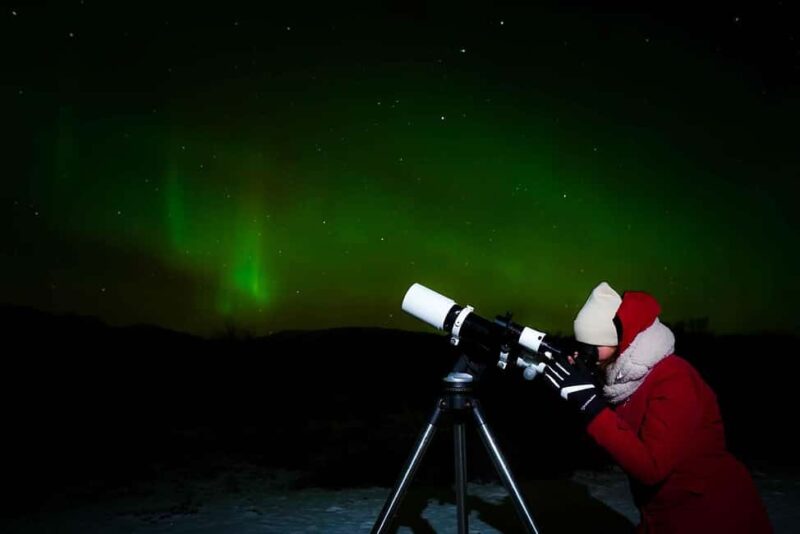 Northern Lights & Stargazing Jeep Tour - Traditional Icelandic Hot Chocolate and Pastries Under the Stars