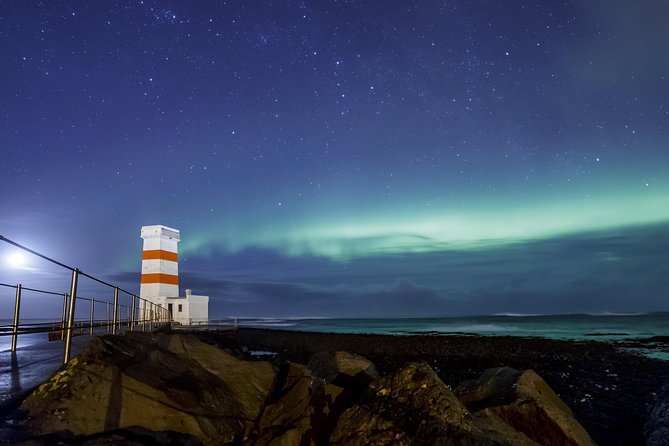 Northern Lights Tour from Reykjavik with Lifetime Guarantee - Warm Clothing Options and Rentals