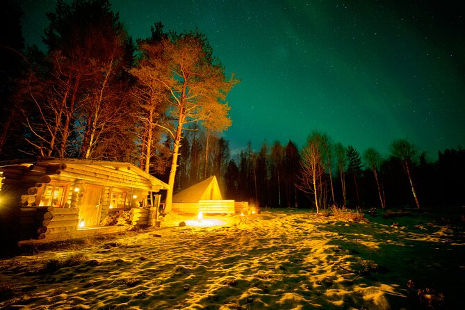 Northern Lights Tour in Atmospheric Cottage - The Campfire Experience and Finnish Snacks