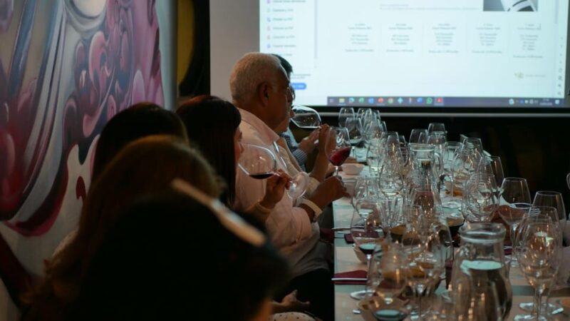 Northern Spain: White Wine Tasting with Tapas Pairing - The Private Setting and Group Experience