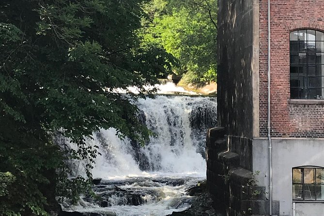 Norwegian nature and food experience - Practical Details: Logistics and Accessibility