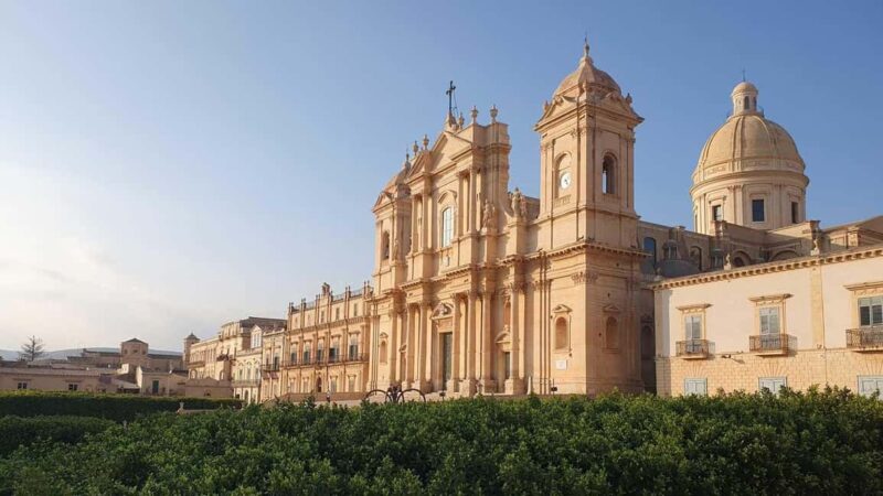 Noto Guided Walking Tour - Discovering Notos Baroque Splendor