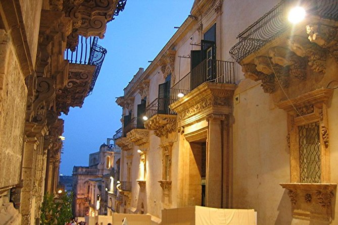 Noto Private Tour from Syracuse with sicilian "Arancino" - Exploring Noto’s UNESCO-Listed Architectural Gems