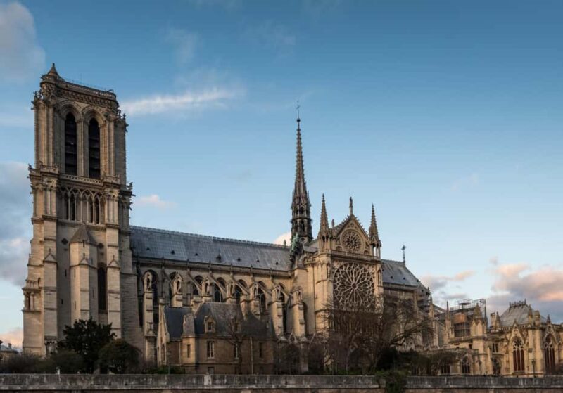 Notre-Dame Cathedral Access and Outdoor Walking Tour. - The Outdoor Walking Tour of Île de la Cité