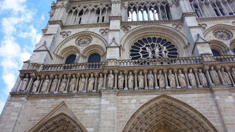 Notre-Dame Cathedral Access and Outdoor Walking Tour. - The Expertise of the Local Guide
