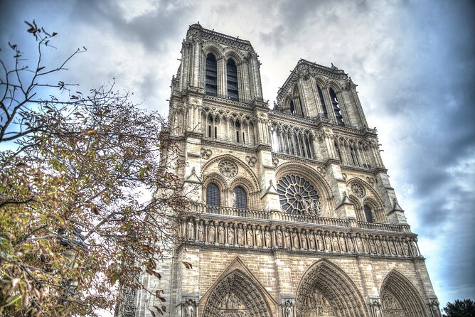 Notre Dame Cathedral Outdoor Walking Tour - Insights from Past Reviews and Tour Quality