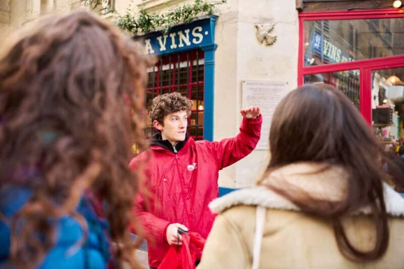 Notre Dame Cathedral :Reserved Access, Cruise & Outside Tour - Outdoor Guided Tour: Iconic Façade and Historic Neighborhood