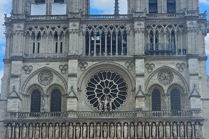 Notre Dame Outdoor Walking Tour + Skip The Line Sainte Chapelle. - Sainte-Chapelle: Skip-the-Line Entry to a Glass masterpiece