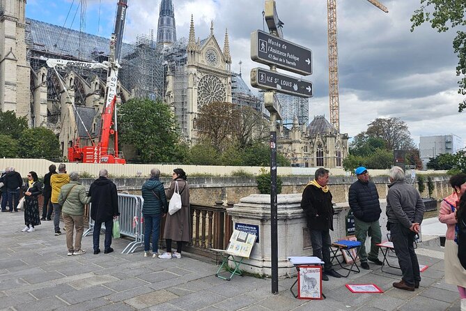 Notre Dame Outdoor Walking Tour + Skip The Line Sainte Chapelle. - Crowd Levels and Tour Timing