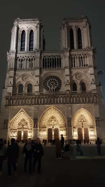 Notre-Dame: pre-entrance stories told by an actor in english - Key Points