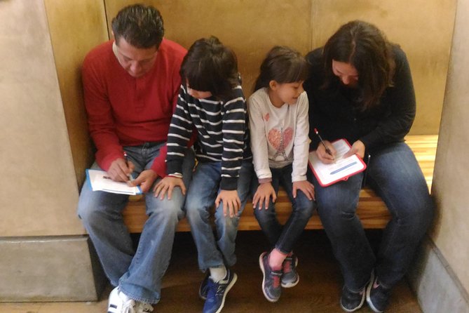 Notre Dame, St Chapel, ile de la cité, Louvre - semi private -4h - Group Size and Personalization