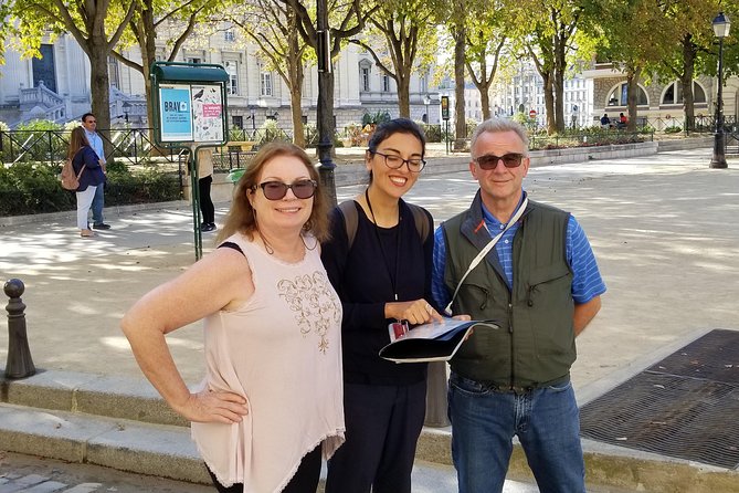 Notre Dame, Ste Chapel, Louvre, Montmartre, Eiffel Tower Private - Sainte-Chapelle: The Gothic Jewel