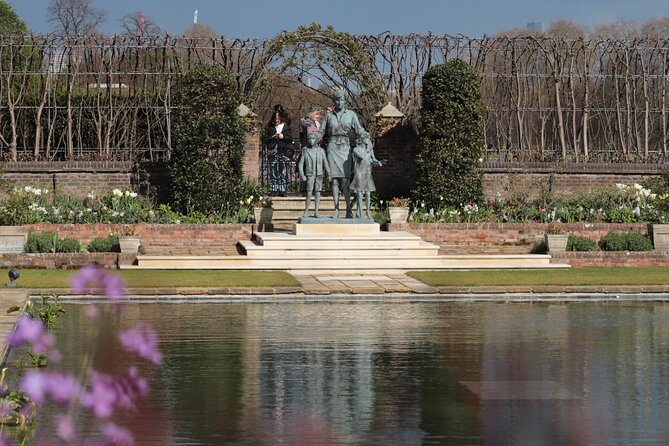 Notting Hill Walking Tour with Cream Tea - Visiting the Royal Albert Hall and Its Surroundings