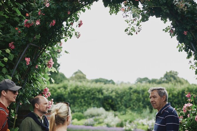 Notting Hill Walking Tour with Cream Tea - Notting Hill Walking Tour with Cream Tea: An Authentic London Experience