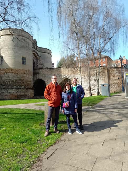 Nottingham: Private Dark Side Walking Tour - Exploring Nottingham’s Haunted Streets and Caves