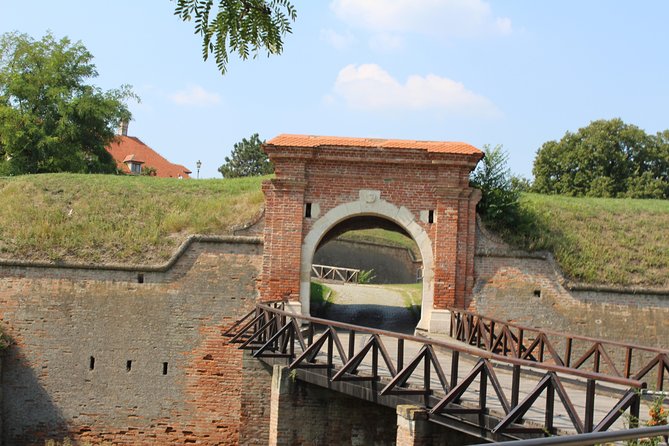 Novi Sad and Sremski Karlovci private tour with wine tasting - Exploring Sremski Karlovci’s Baroque Heritage