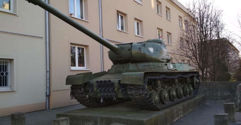 Nowa Huta  a guided tour of a utopian socialist city - Practical Details: Meeting Point and Tour Logistics