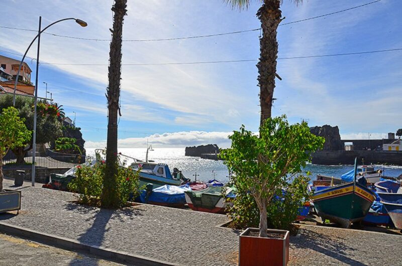 Nuns Valley Half Day Trip 4x4 Jipe Tour - Visiting Câmara de Lobos, the Picturesque Fishing Village