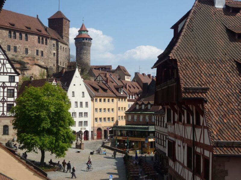 Nuremberg 2-Hour Old Town Highlights Walking Tour in English - Key Points