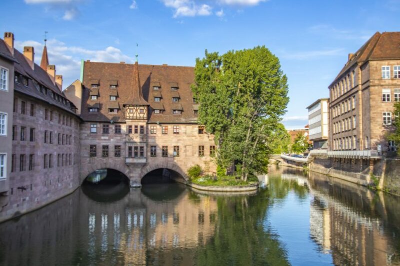 Nuremberg: 60 minute Express Walk with a Local - Visiting Nuremberg’s Medieval Landmarks