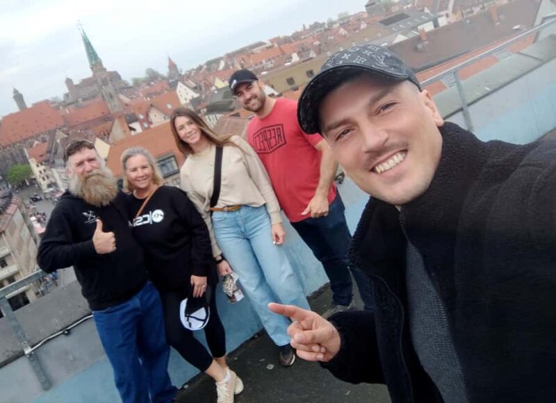 Nuremberg: Castle and Old Town Tour - incl. Tickets and red beer tasting - Visiting Iconic Churches and Architectural Highlights