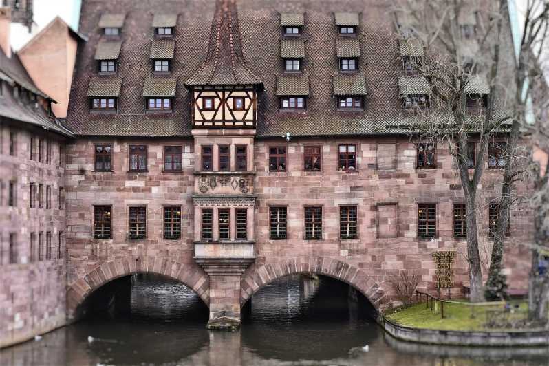Nuremberg - Old town Historic Walking tour - Key Points