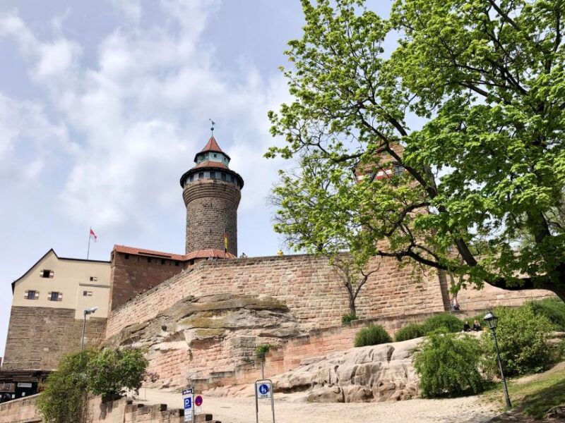 Nuremberg: Private guided tour of the Old Town in German - Discover Nuremberg’s Historic Old Town in Just 1.5 Hours