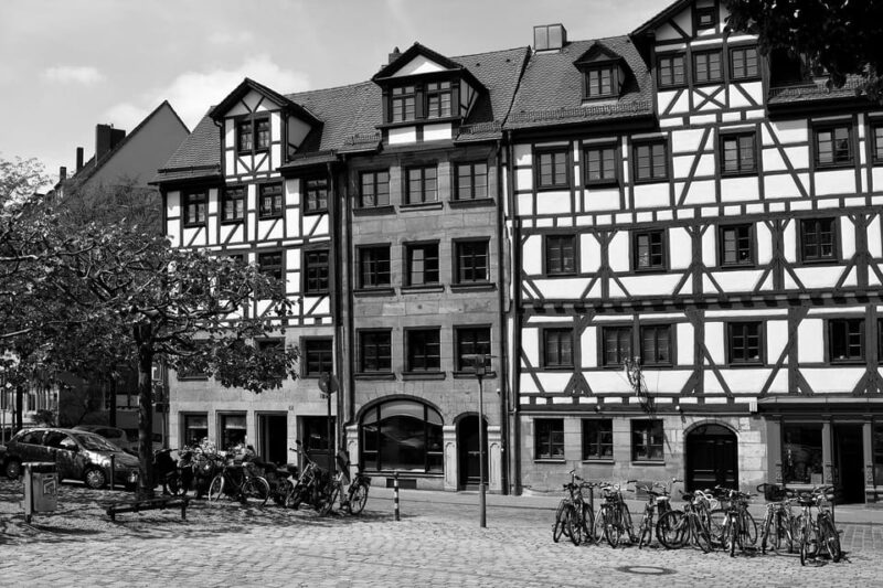 Nuremberg: The Old Town in Evening Light - IN GERMAN - Frequently Asked Questions