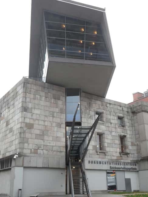 Nuremberg Tour - Half day - Admiring the Frauenkirches Tower and City Landmark