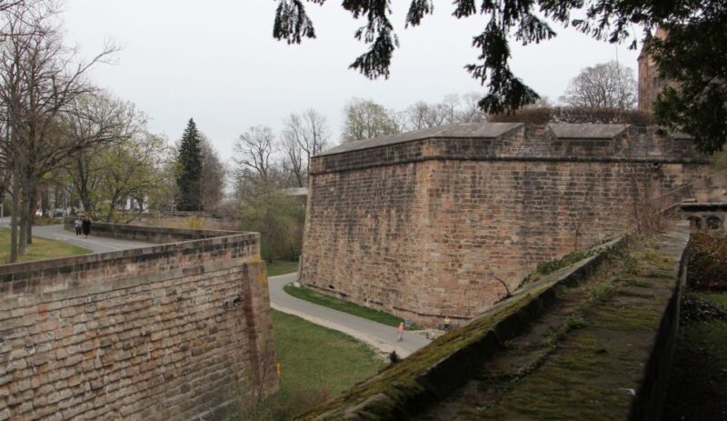 Nuremberg: Tunnels and Secret Passages in the City Wall Tour - Physical Demands and Accessibility