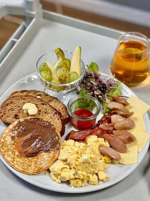 Nuuk City Highlights by Car with Greenlandic Tasting - Scenic Views and Photo Opportunities