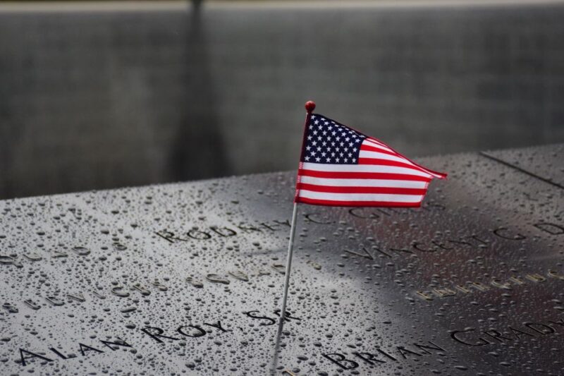 NYC: 9/11 Memorial Tour and Optional Observatory Ticket - The Strength of the Guides and Personal Stories