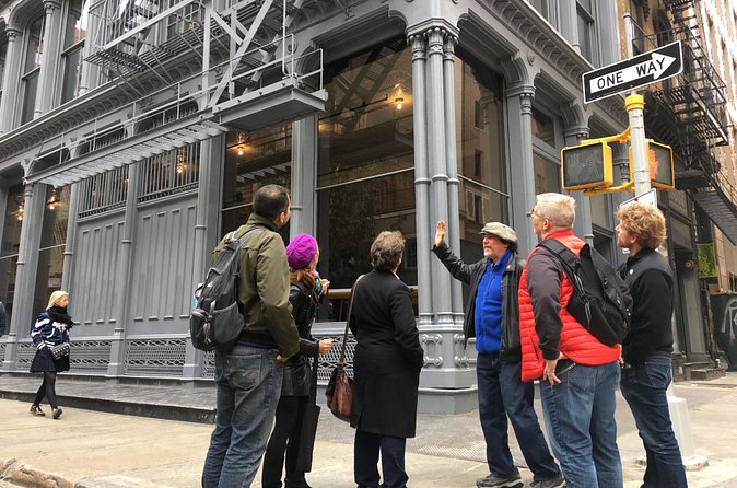 NYC Awesome Architecture Private Tour by Foot and Subway - Seeing the Flatiron Building Up Close