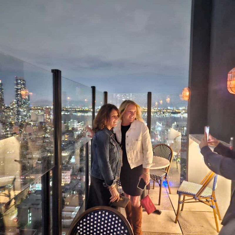 NYC: Bar, Lounge and Rooftop Nightlife Tour - Venues: From Historic to Scenic Rooftop