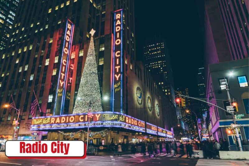 NYC : Big Apple City Lights & Broadway Express Tour 40 Mins - Marvel at the Fully Illuminated Empire State Building