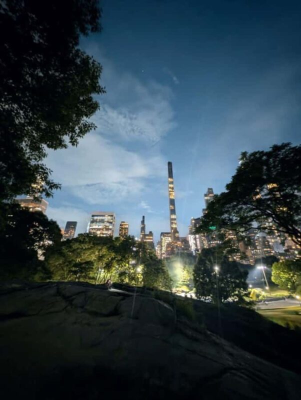 NYC: Central Park After Dark Night Tour with Photos - Explore Central Park After Sunset with a Local Guide
