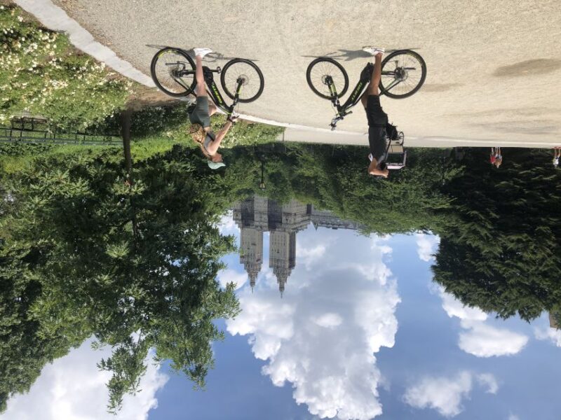 NYC: Central Park E-Bike Rental - Cycling along the Hudson River Greenway