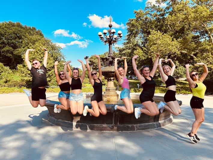 NYC: Central Park guided walking tour - Key Points