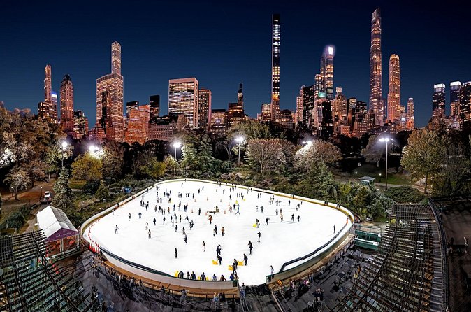 NYC Central Park Ice Skating at Wollman Rink with Skate Rental - The Café and Food Options During Your Skating Experience