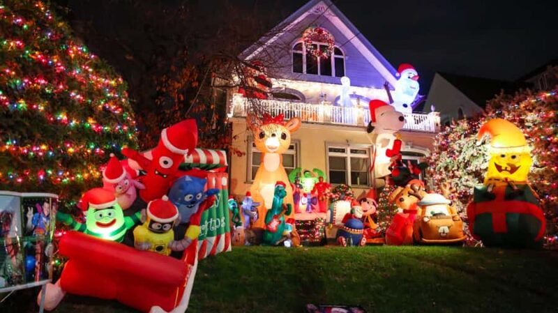 NYC: Christmas Lights Dyker Heights, Bay Ridge and DUMBO - Practical Details and Logistics