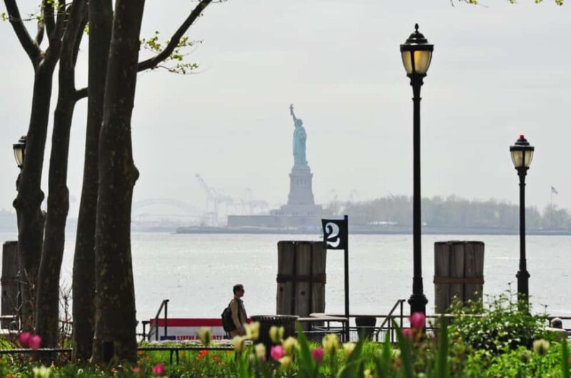 NYC: Downtown Pedicab Tour with Stops - Exploring Lower Manhattan from the Pedicab