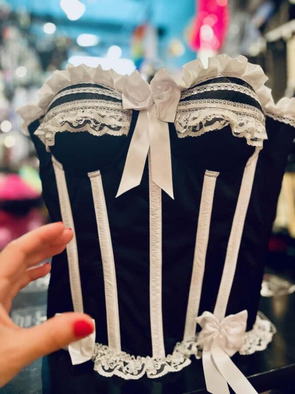 NYC: East Village Underground Fashion Tour - Key Points