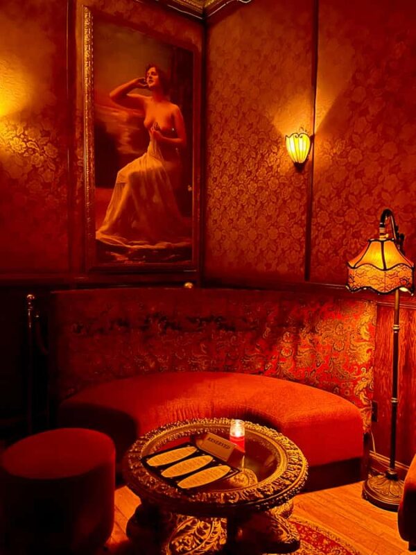 NYC: Erotic History Walking Tour & Live Burlesque - What Makes This Tour Unique in NYC